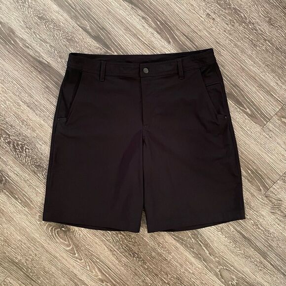Lululemon Commission Short  - Picture 1 of 8